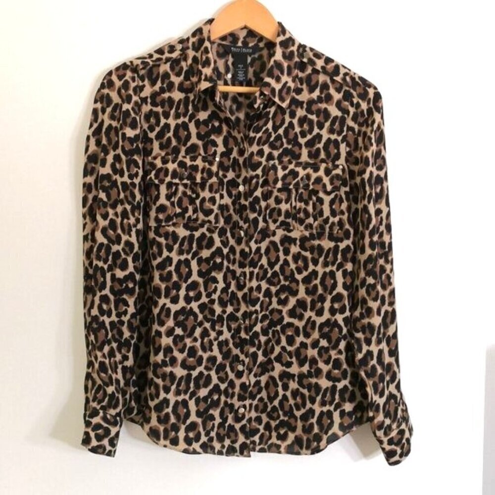 WHBM 100% Silk Leopard Print Button Down Shirt Size 2‎